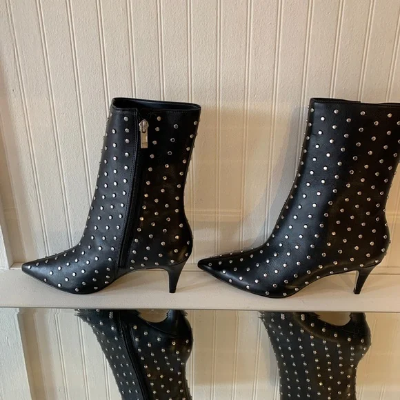 Brand new studded kitten heel booties from Carrano - Picture 3 of 6